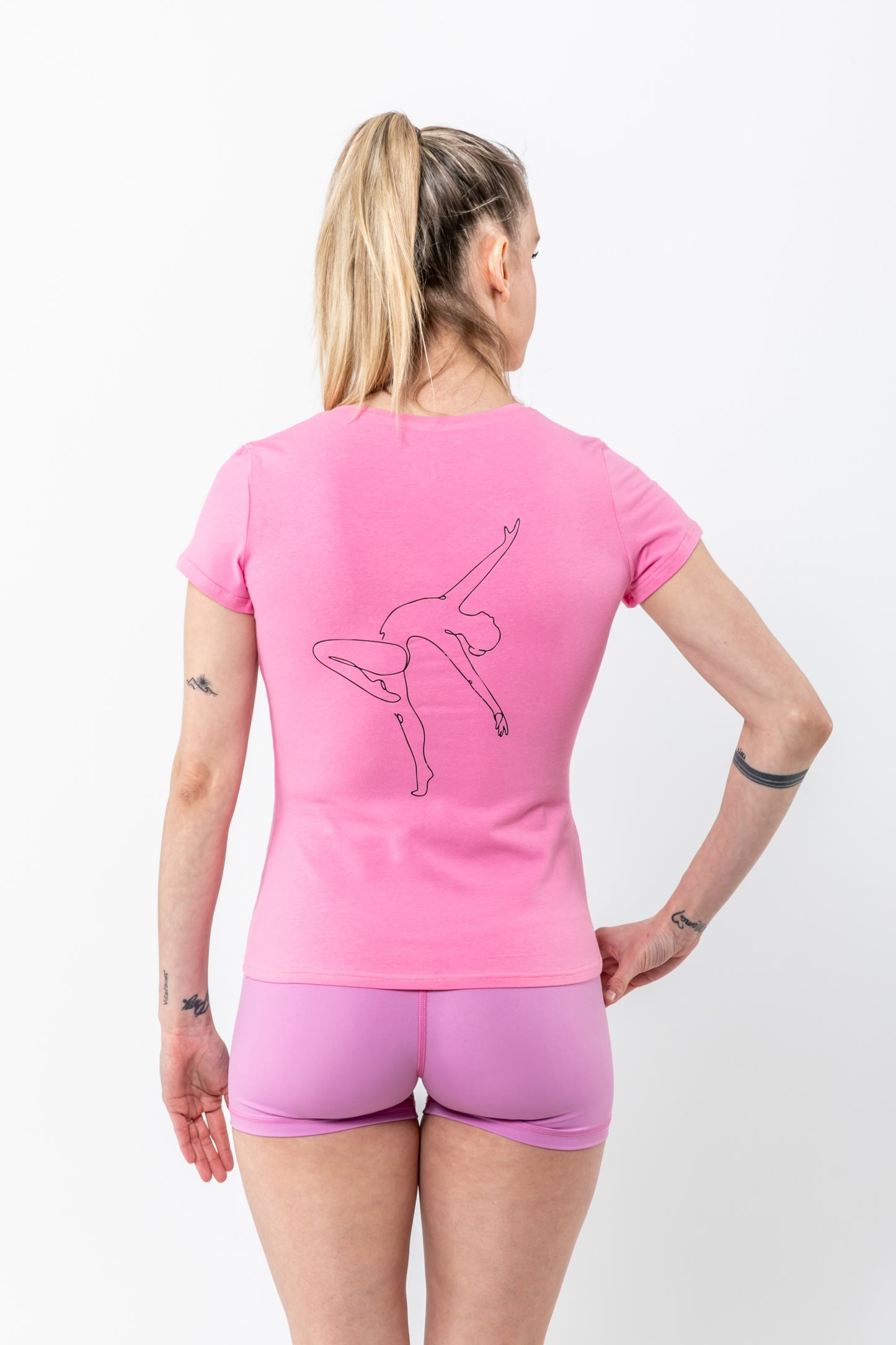Tričko s krátkym rukávom silueta gymnastky - ružové
