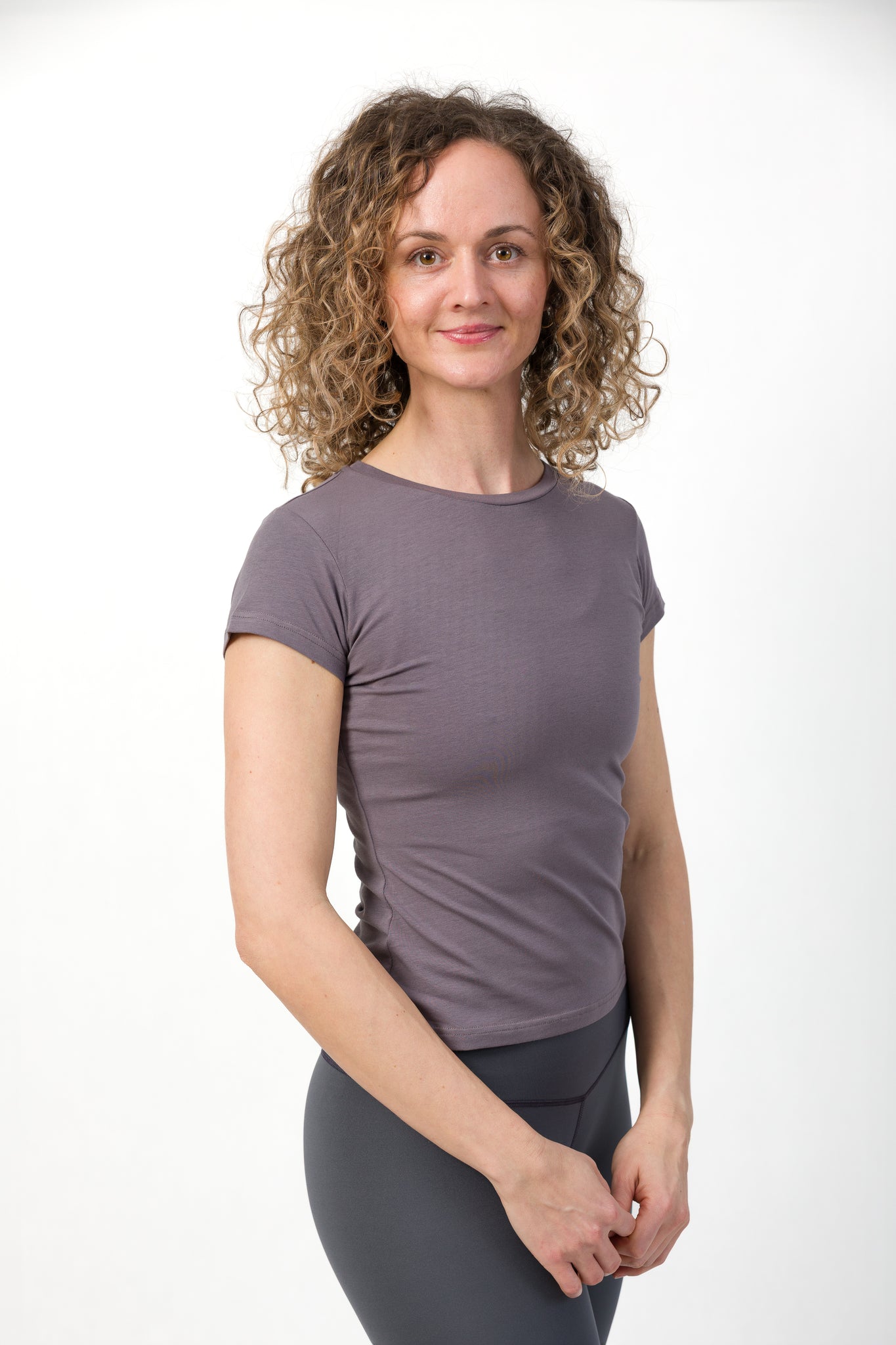 Essential Fit – dámske priliehavé tričko